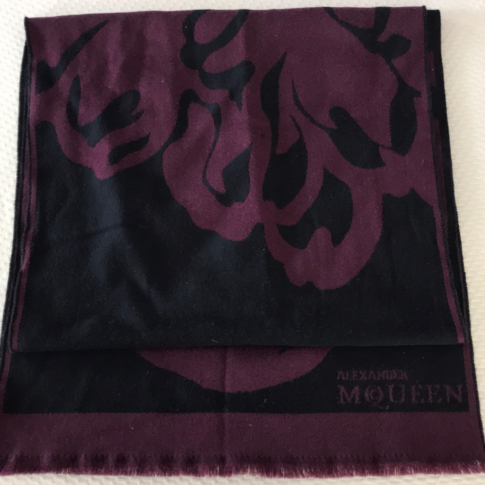 100% Authentic Alexander MCQueen Scarf